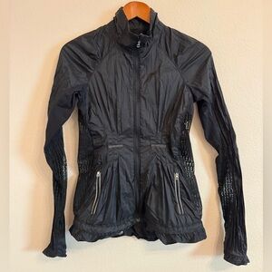 Lululemon Mind Over Matter windbreaker jacket 4 lightweight